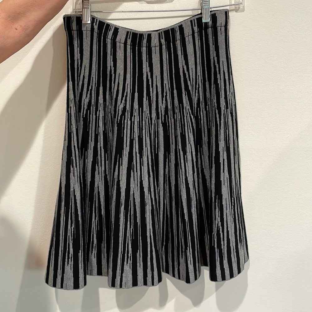 Knit Skirt size S (27’’ waist) grey and black